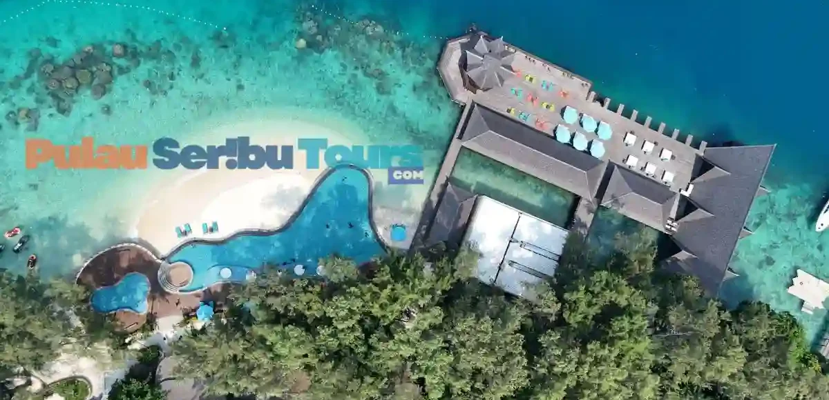 Review Pulau Sepa jujur – pemandangan udara dermaga dan cottage di atas laut